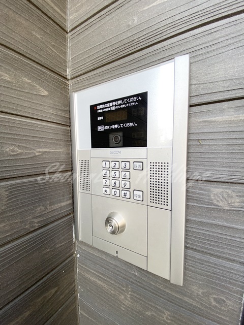 セキュリティ　オートロック完備で防音面も安心♪