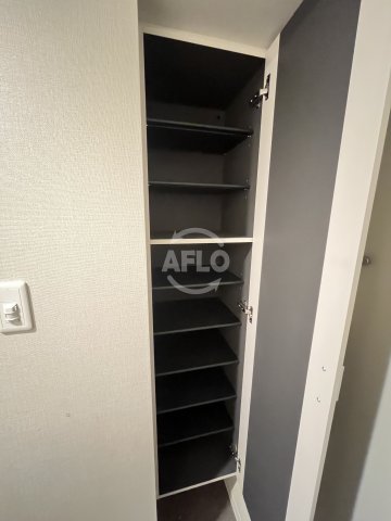 収納　Gioia Namba（ジョイアナンバ）シューズボックス