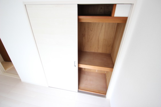 収納　※別部屋の写真です