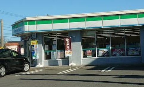 コンビニ　ファミリーマート　大分明治北店（コンビニ）まで400m