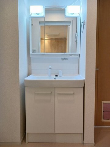 洗面設備　広い洗面スペース