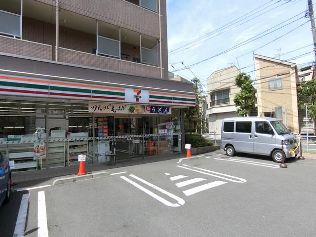 コンビニ　セブンイレブン（コンビニ）まで50m