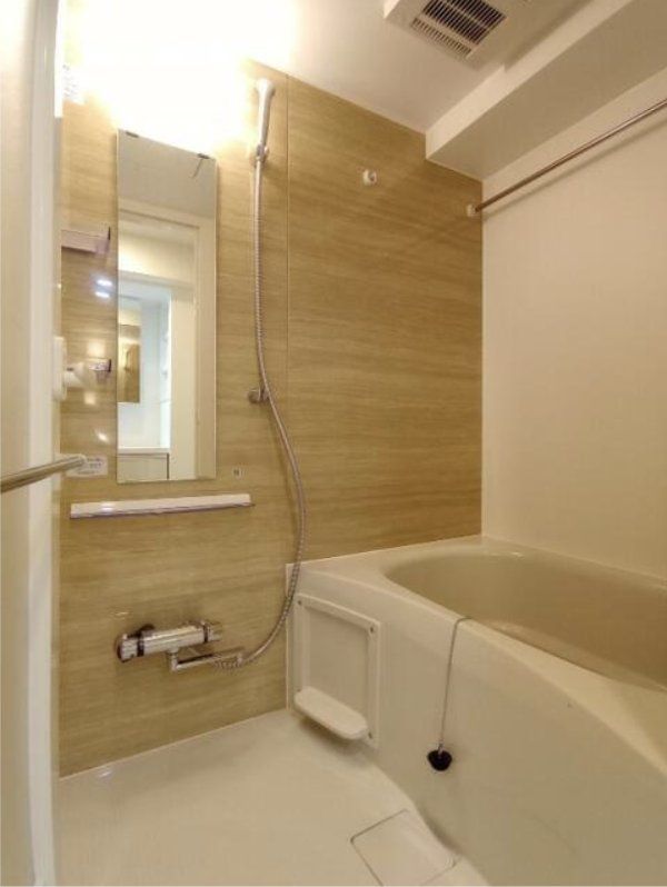 バス・シャワールーム　バス