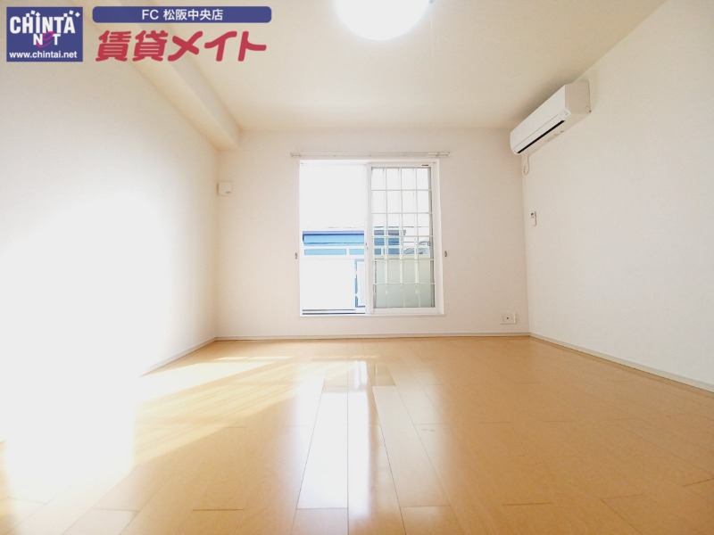 居室・リビング　同型参考写真