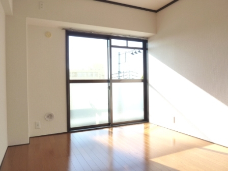 その他部屋・スペース　【洋室６帖】　洋室★