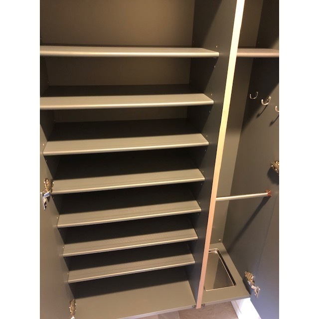 収納　シューズボックス