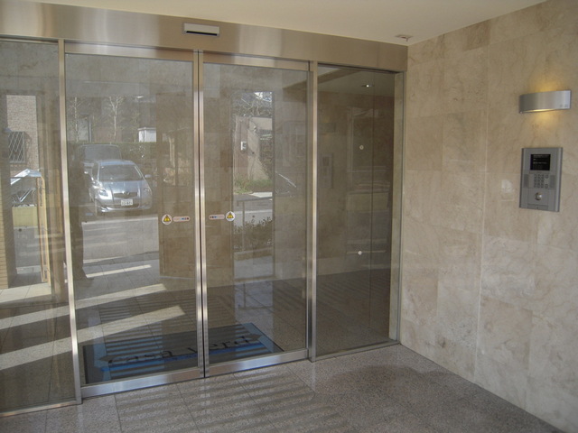 エントランス　エントランス