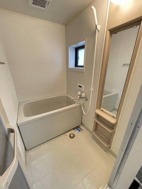 バス・シャワールーム　同物件別室のイメージ画像となります