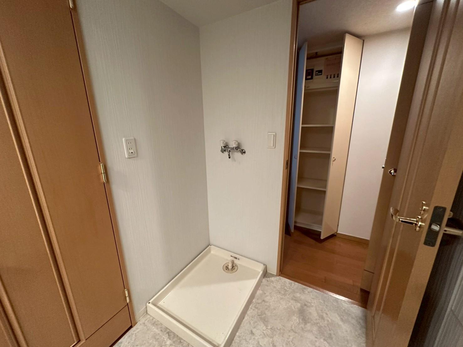 その他設備　室内洗濯機置場です