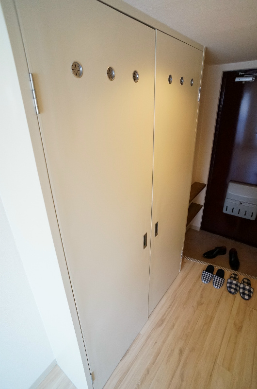 収納　大型クローゼット（玄関廊下）