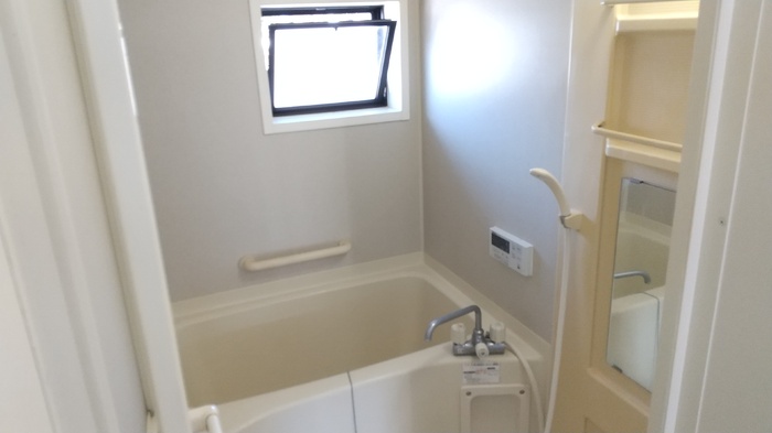 バス・シャワールーム　浴室
