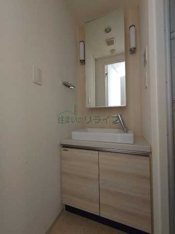 洗面設備　別部屋参考写真です