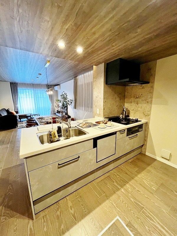 キッチン　★システムキッチングリル付き/3口コンロ★