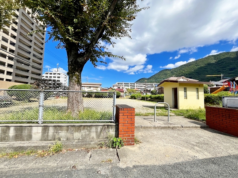 公園　☆足立三丁目公園（公園）まで160m