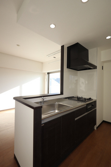 キッチン　※別部屋の写真です