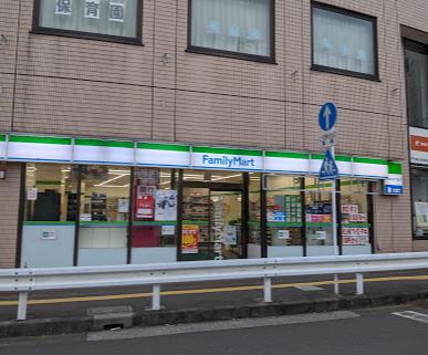 コンビニ　ファミリーマート 柳瀬川駅前店（コンビニ）まで1106m