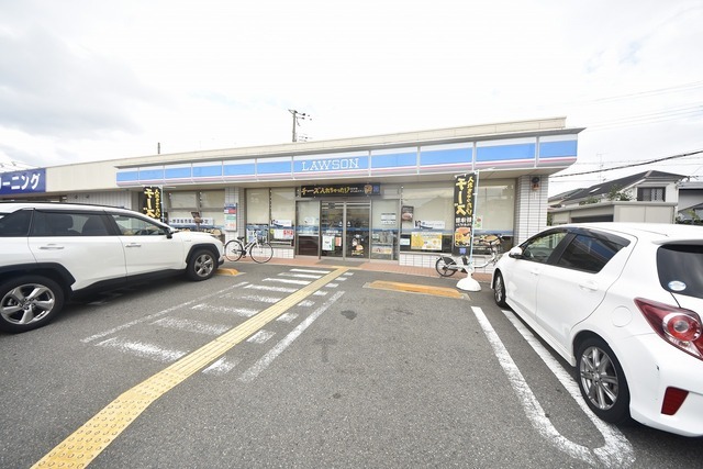 コンビニ　ローソン　豊中上野東一丁目店（コンビニ）まで415m