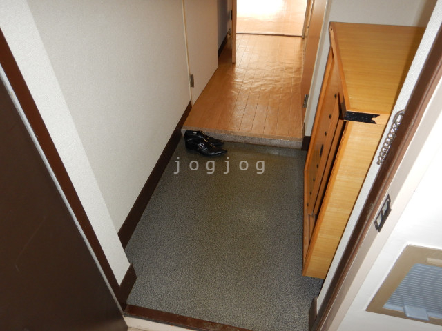 玄関　玄関です。