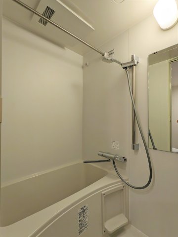 バス・シャワールーム　ゆったり過ごせるお風呂です