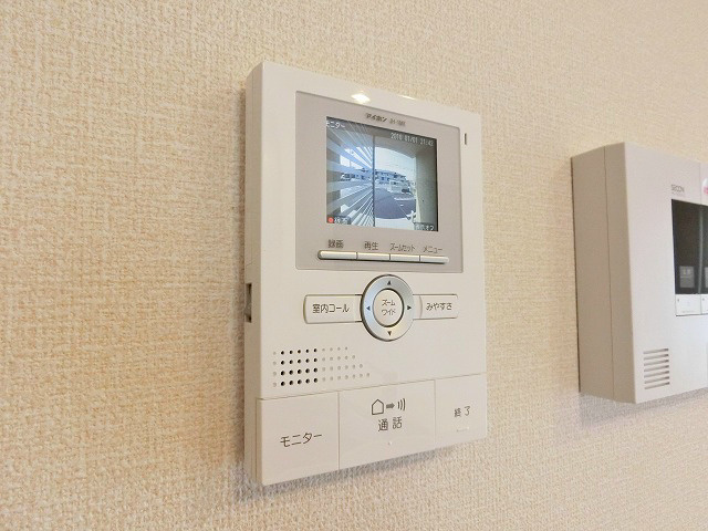セキュリティ　写真は同型タイプの物件です。