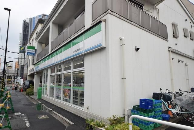 コンビニ　ファミリーマート石神井公園店（コンビニ）まで189m