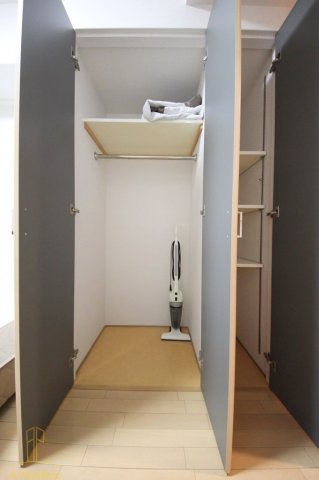 収納　エスリード御堂筋梅田