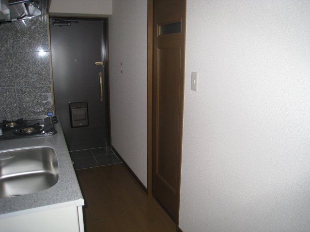 セキュリティ　同物件、別号室のものです。