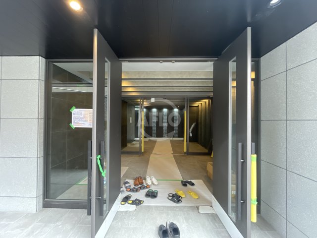 エントランス　プレサンス桜川グロワール　　エントランス