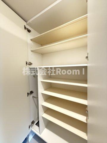 玄関　シンプルで使いやすい玄関です