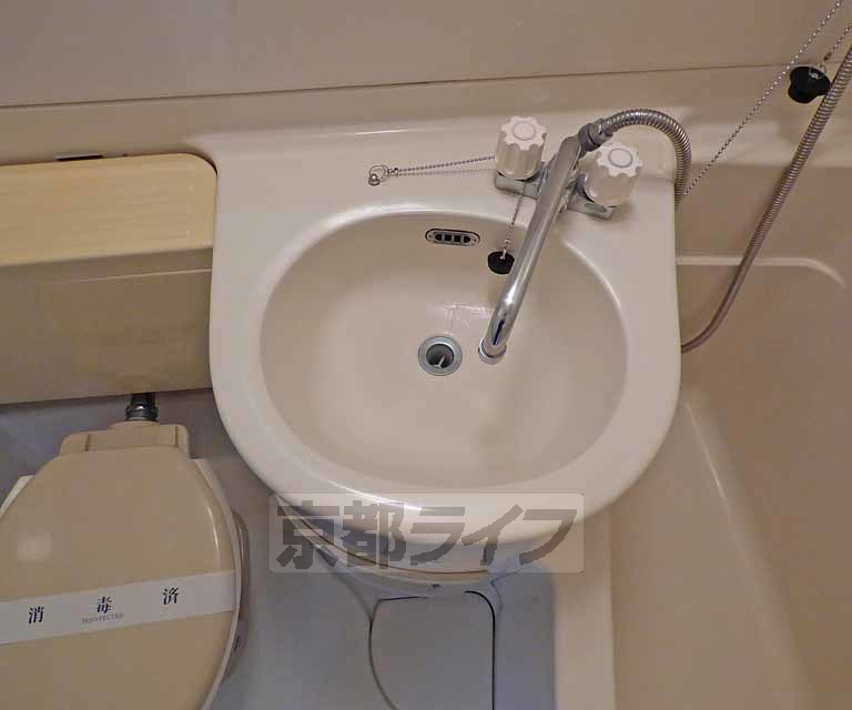 洗面設備　洗面台です。