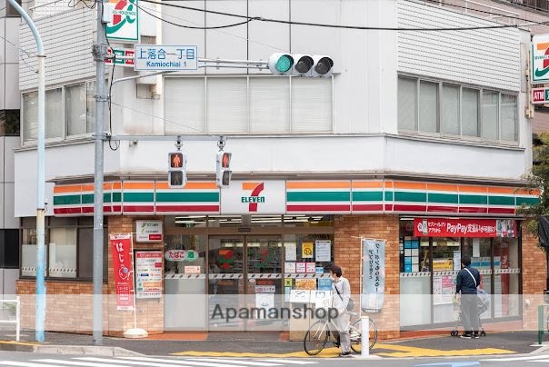 コンビニ　セブンイレブン（コンビニ）まで647m