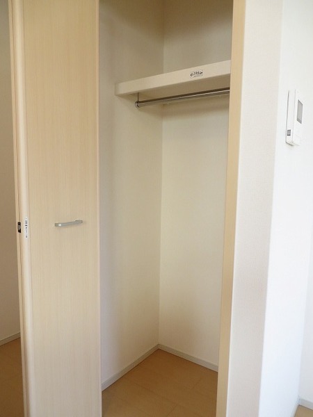 収納　キッチン横収納