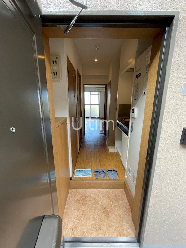 玄関　別部屋のお写真です。ご参考までに！