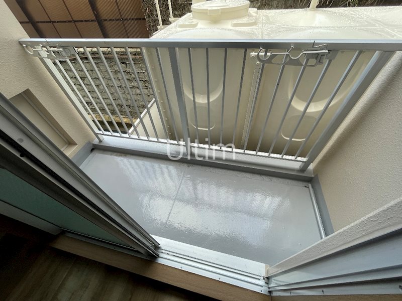 バルコニー　別部屋のお写真です。ご参考までに！