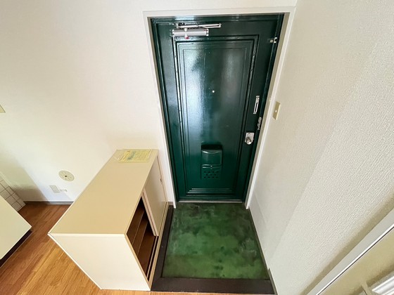 玄関　※別部屋の写真です