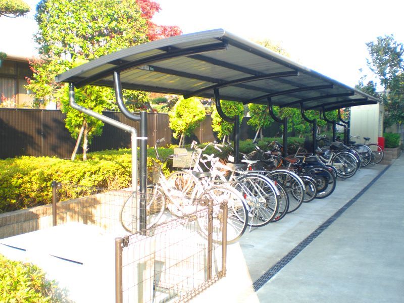 その他共有部分　屋根付の駐輪場で雨の日も安心！