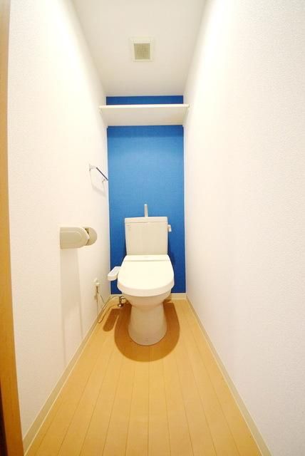 トイレ　ウォシュレット付です♪