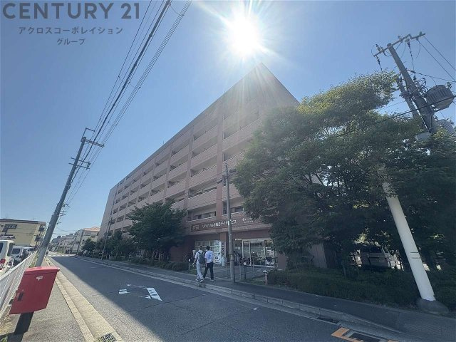 建物外観　オートロック付きで安心！宅配BOX付きで便利！