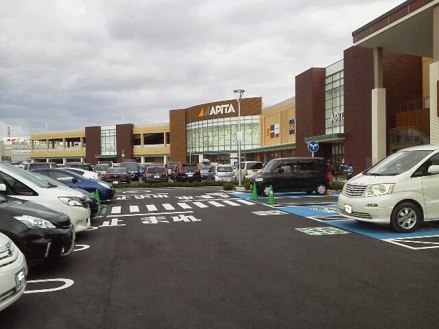 コンビニ　ファミリーマート　河合店（コンビニ）まで427m