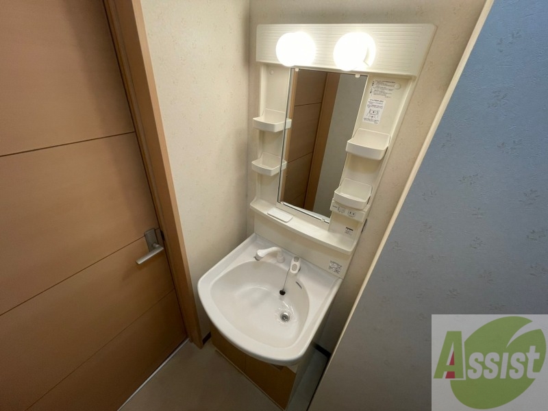 洗面設備　こちらに洗面台があります。朝の洗顔はこちらで。