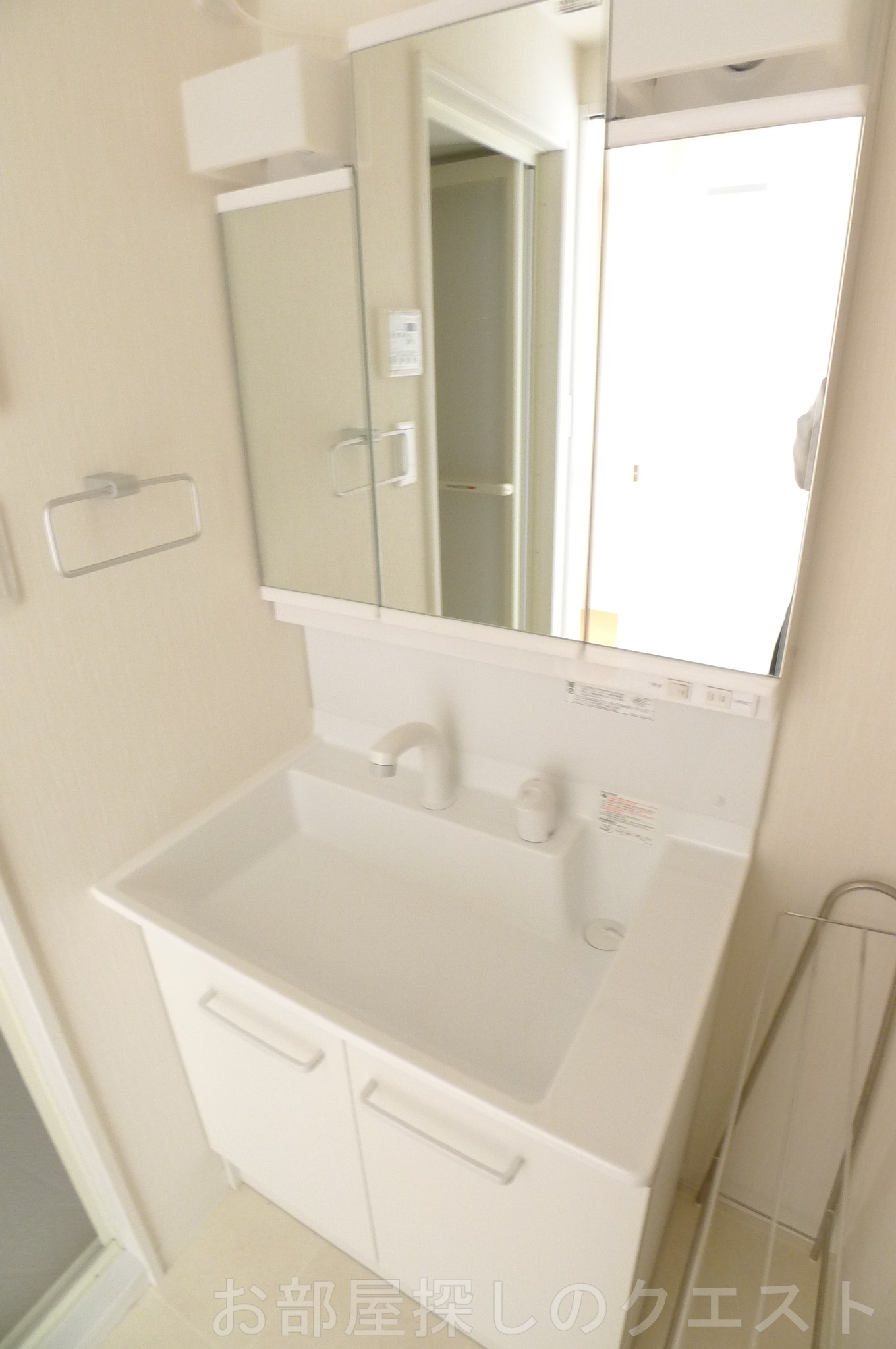 洗面設備　（写真は同仕様）