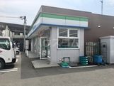 コンビニ　ファミリーマート　瑞穂稲里店（コンビニ）まで585m