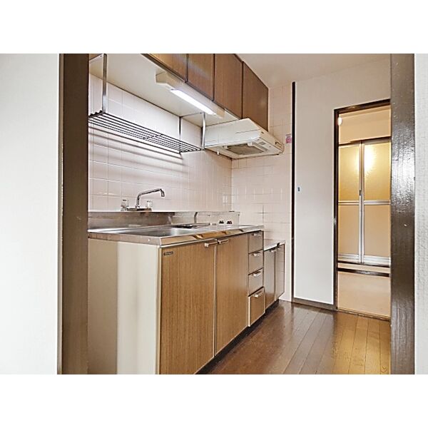 キッチン　【弁当】ほっともっと一社店まで195m