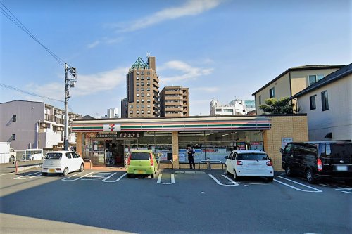 コンビニ　セブンイレブン 浦安当代島1丁目店（コンビニ）まで140m