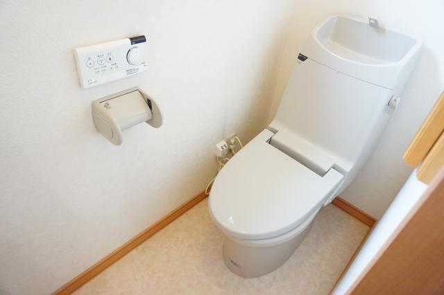 トイレ　トイレ