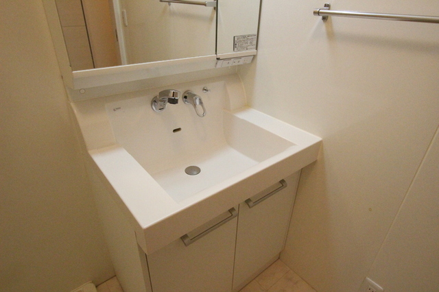 洗面設備　洗髪洗面化粧台