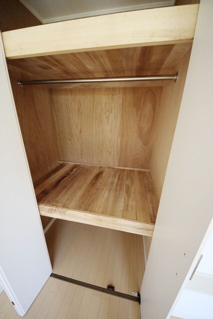 収納　同物件別部屋写真