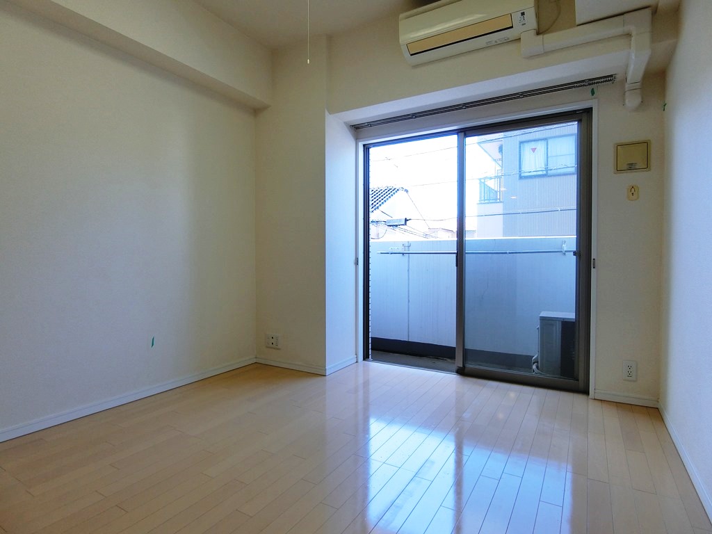 居室・リビング　別室参考写真