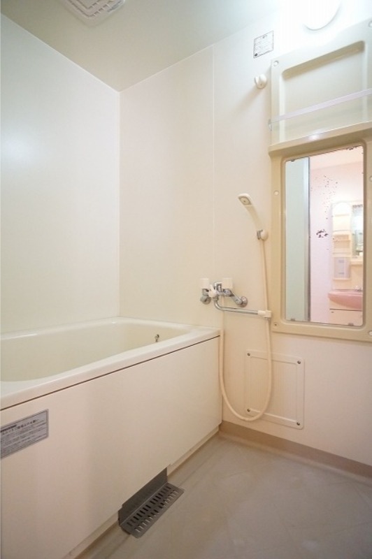 バス・シャワールーム　図面と現状に相違がある場合には現状を優先