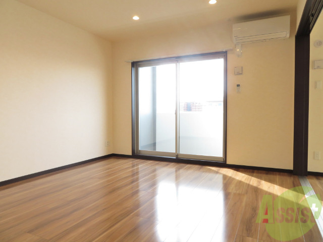 居室・リビング　広くてキレイなＬＤＫが広がっていて、充実した生活が送れそう。